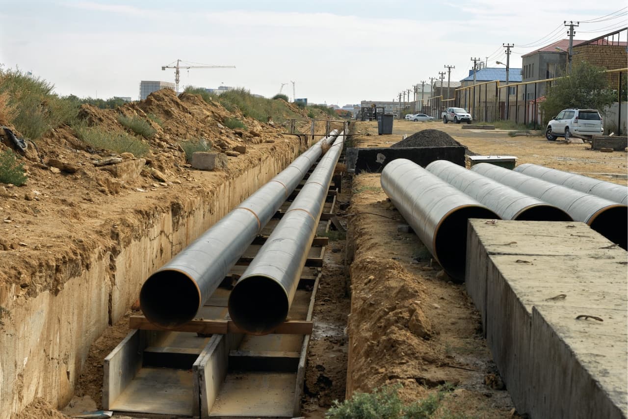 Instalación de tubería de diámetro especial en un proyecto petrolero