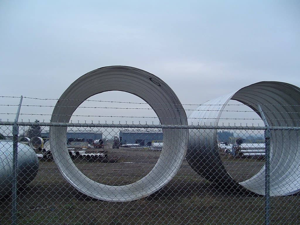 Tubería de diámetro especial en un taller de construcción