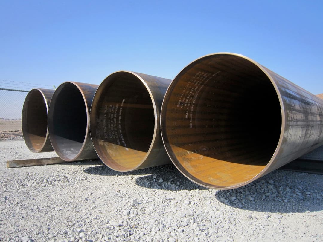 Tubería de diámetro especial en un taller de construcción